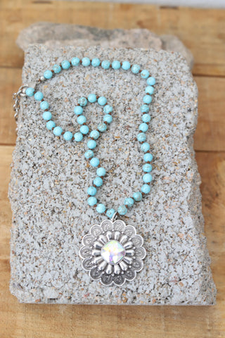 7268 HH201 Turquoise Bead Necklace with Ornate Crystal Medallion